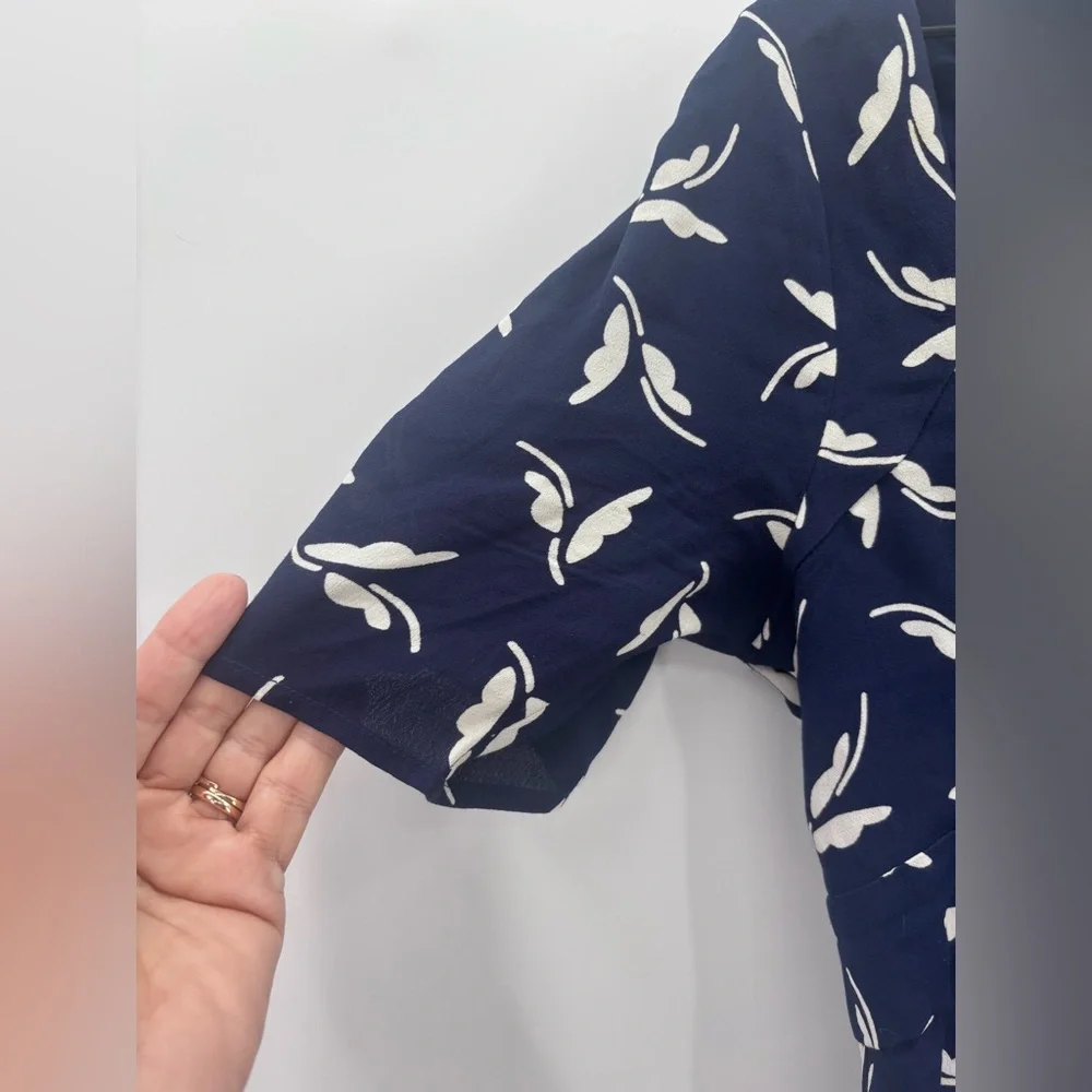 Maeve Anthopologie Fern Ruched Mini Dress in Navy and White Size 8 - Picture 7 of 7